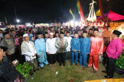 Ribuan Warga Padati Selendang Pelangi