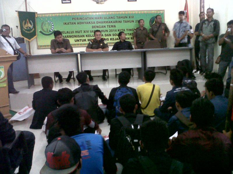 Kajari: Potong Leher Saya Jika Saya �Bermain� Di Kasus BLJ 