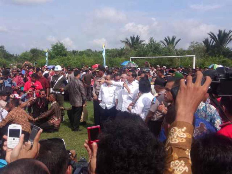 Presiden Jokowi Tampung Keluhan Masyarakat Meranti