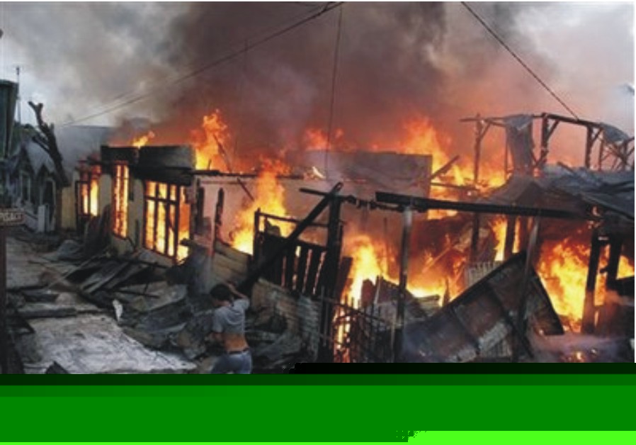 Tiga Unit Rumah Guru SDN1 Rupat Utara Ludes Terbakar 