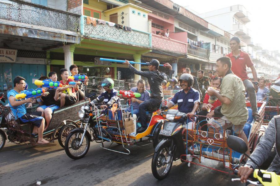 Bupati dan Kapolres Meranti "Dieksekusi" Warga Tionghoa