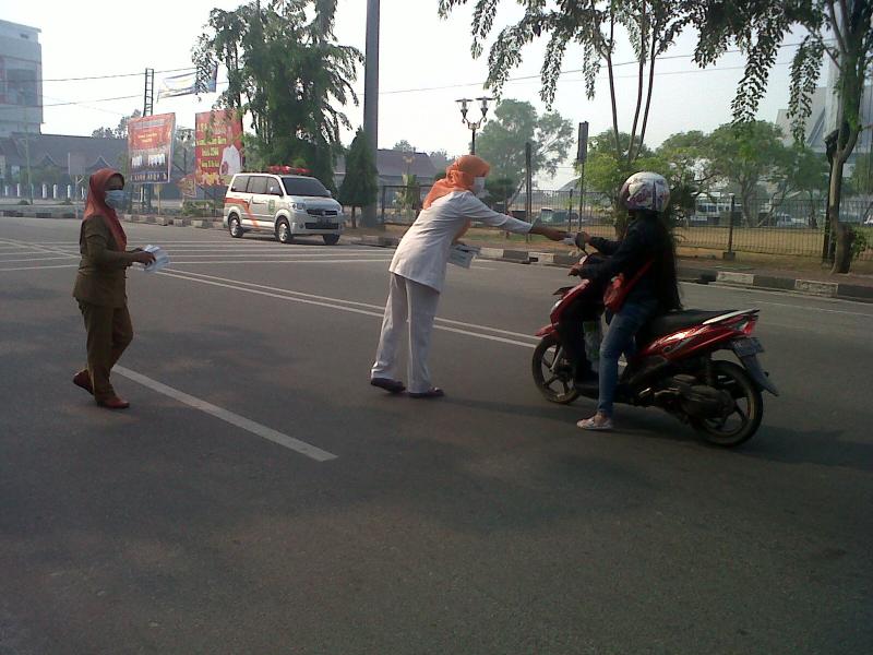 Kabut Asap, Diskes Bengkalis Sebar 2000 Masker Ke Masyarakat 