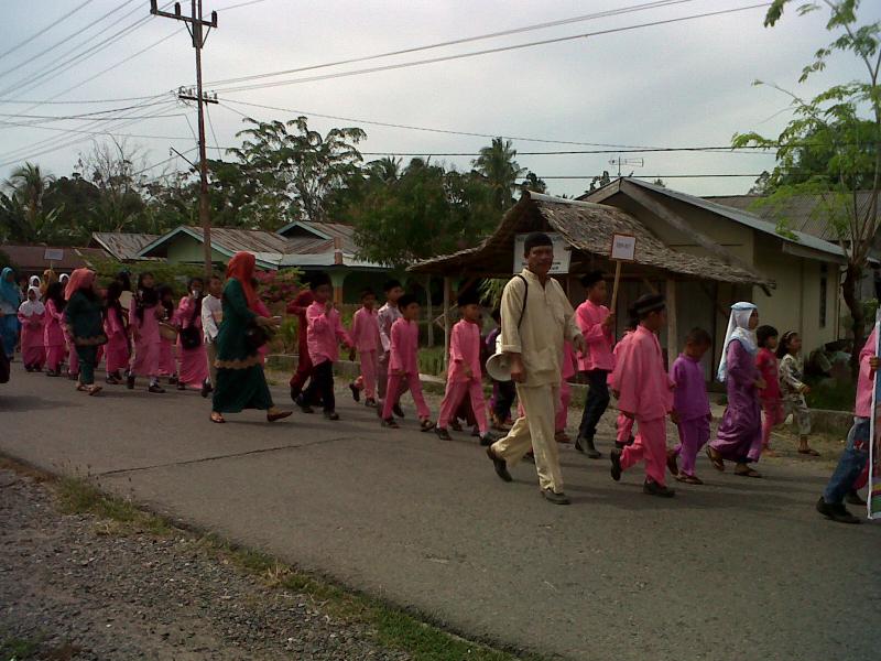 Kades Pangkalan Batang Lepas Ratusan Peserta Pawai Ta'aruf MTQ 