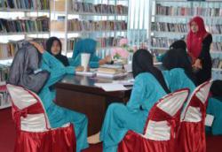 Manfaatkan Libur UN, Siswa Al-Amin Berkunjung ke Perpustakaan Daerah &nbsp; &nbsp;
