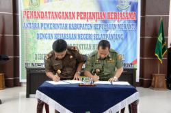 Pemkab Meranti dan Kejari Selatpanjang MoU Bantuan Hukum