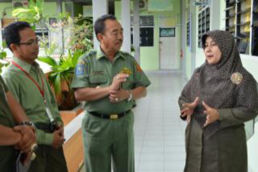 Tinjau UN Di Mandau dan Pinggir, Herliyan : Alhamdulillah, Hari Pertama UN Lancar &nbsp; 