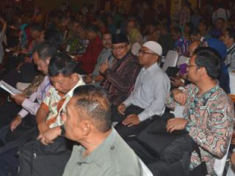 Wabup Bengkalis Hadiri Rakornas Verifikasi dan Validasi Data Kemiskinan Tahun 2015 