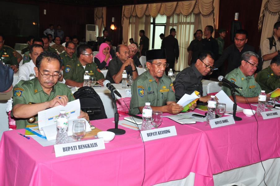 Bupati Bengkalis Hadiri Rapat Penguatan Penyelenggaraan Pilkada