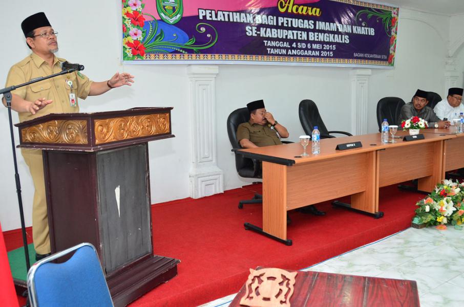 Burhanuddin Ajak Masyarakat Makmurkan Masjid