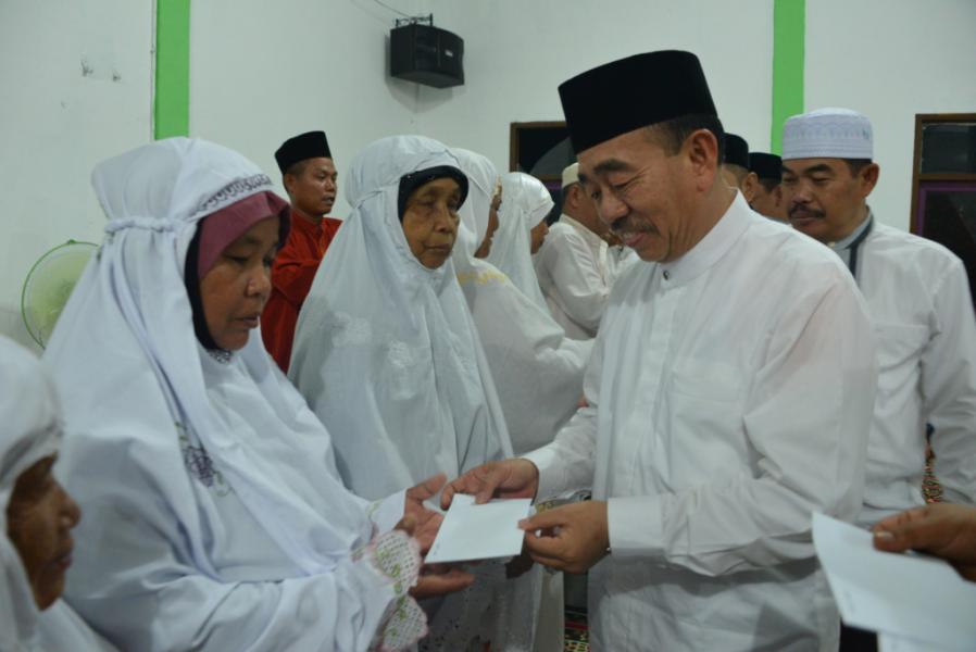 Bupati Apresiasi Partisipasi Masyarakat Serahkan Lahan Untuk Pelebaran Jalan