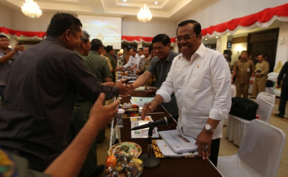 Bupati Hadiri Rakor Penanggulangan Karhutla Dengan Menteri LH dan Menko Polhukam 