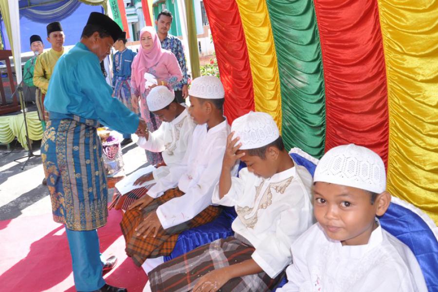 Harkop ke-68, Diskop UMKM Bengkalis Gelar Sunatan Massal