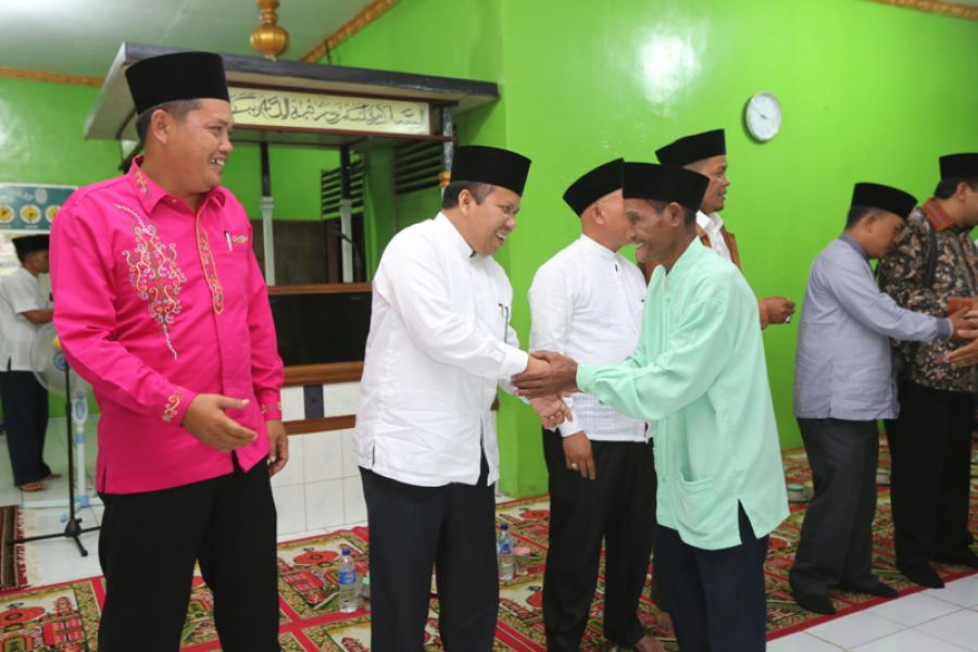Peringati Isra' Miraj Bersama Warga Pulau Merbau
