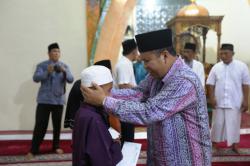 Bupati Beri Santunan Anak Yatim dan Al Quran