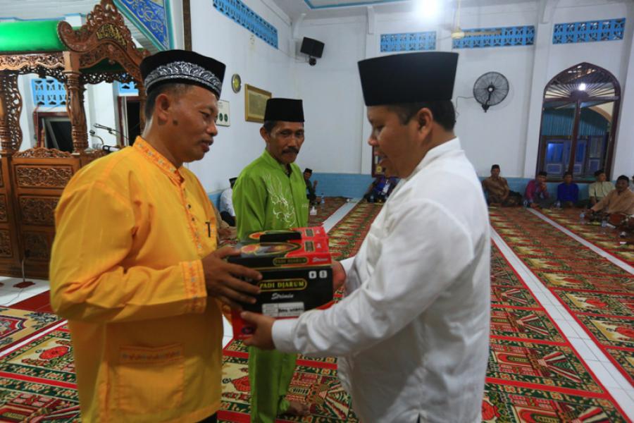 Bupati Irwan Safari Ramadhan di Kecamatan Merbau, Persilahkan Warga Sampaikan Aspirasi