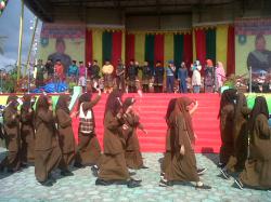 Ribuan Peserta Pawai Budaya Hari Jadi Bengkalis Dilepas, Herliyan: Era Boleh Berganti, Eksistensi Budaya Harus Dipersatuankan 