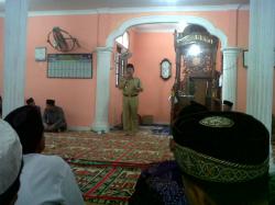 Safari Ramadhan Di Perapat Tunggal, Herliyan Santuni Anak Yatim, Dhuafa dan Serahkan Bantuan Al-Qur'an 