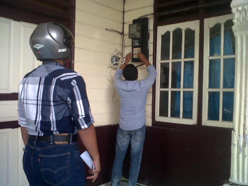 Hehehe, Tiga Bulan Nunggak, Listrik Kantor BLJ Di Segel PLN 