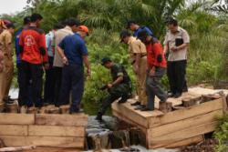 Beri Dukungan Kepada Anggota, Komandan Satgas Penanggulangan Karhutla Kunker ke Bengkalis 