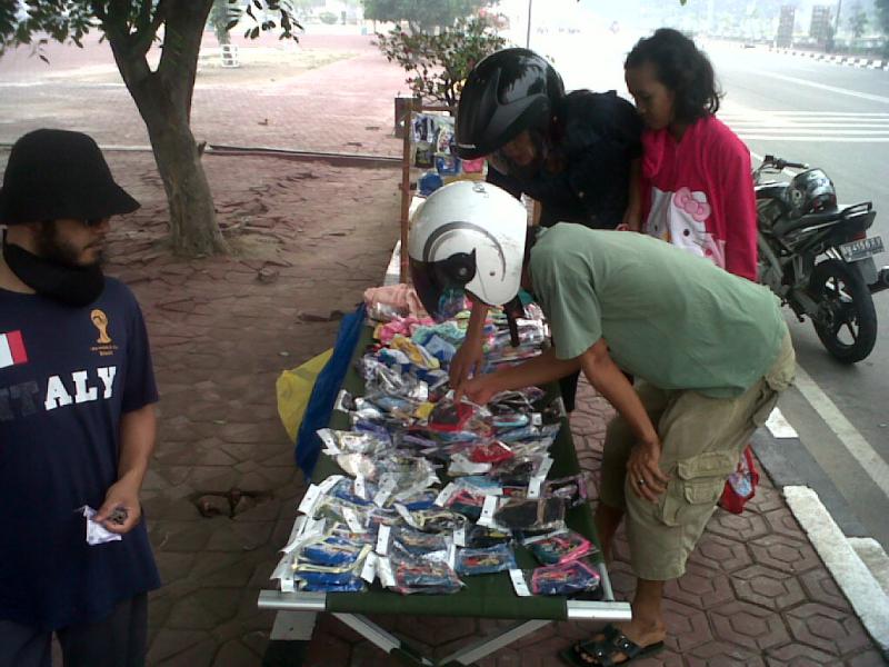 Pedagang Kais Rupiah dari Bencana Kabut Asap Bengkalis