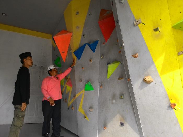 Rumah Ketua FPTI Dijadikan Sarana Latihan Atlit