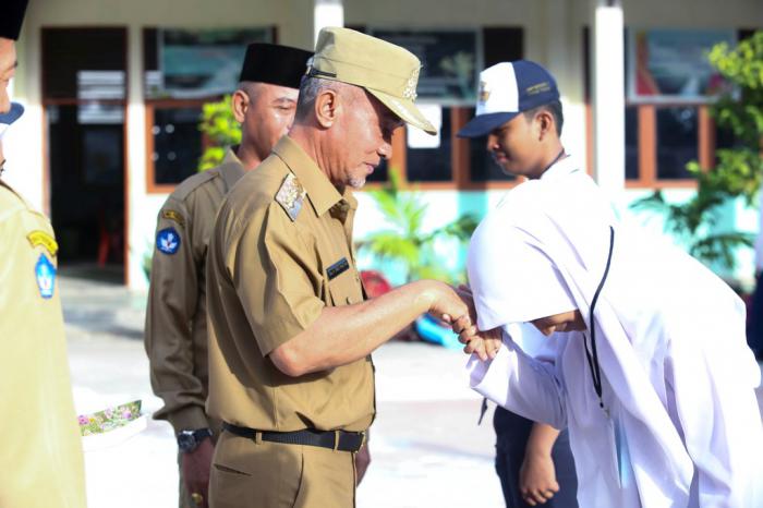 Wabup Meranti Irup di SMA N I Tebing Tinggi