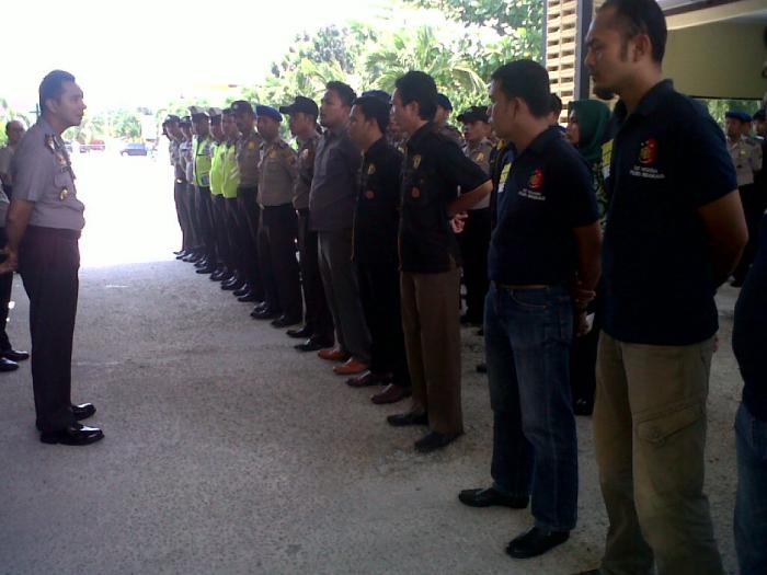 Meranti Memanas, Puluhan Personil Polres Bengkalis di Berangkatkan 