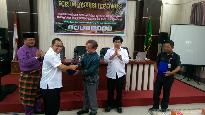  Bupati Minta Pungutan PSDH Komoditi Sagu Ditinjau Ulang