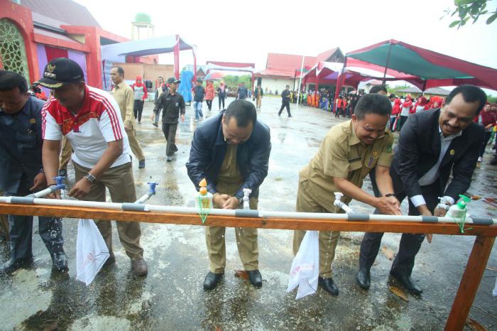 Lagi, Bupati Irwan Hadiri Peringatan Hari Cuci Tangan Pakai Sabun Sedunia di Desa Alai Kecamatan TTB