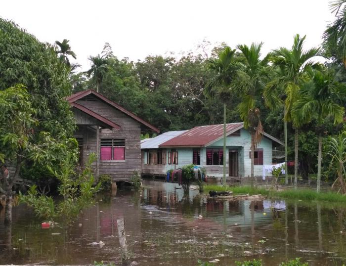 Diguyur Hujan Lebat, Sejumlah Rumah Warga Bengkalis Terendam Banjir