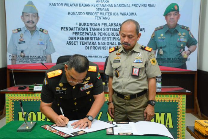Korem 031/Wira Bima dan BPN Provinsi Riau Lakukan Penandatanganan MOU