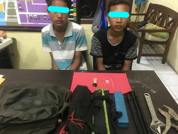 Ditangkap Terkait Kasus Pencurian, 2 "Budak" di Selatpanjang Ini Juga Simpan Sabu