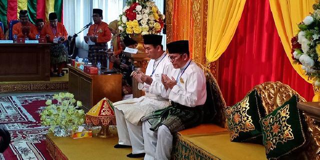 Tiba di KPU Riau, Firdaus-Efendi Resmi Daftar Sebagai Calon Gubri 2018