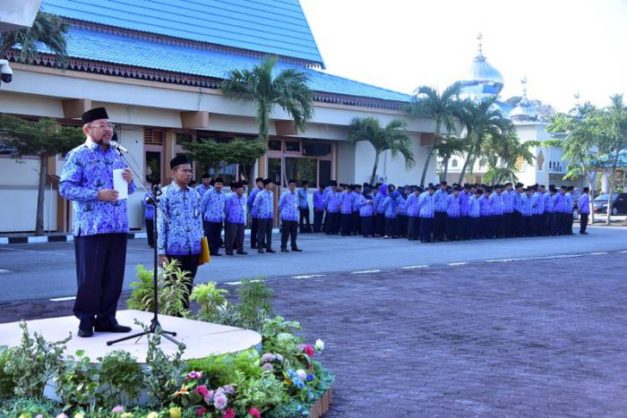 Sekda Bustami Pimpin Apel Hari Kesadaran Nasional