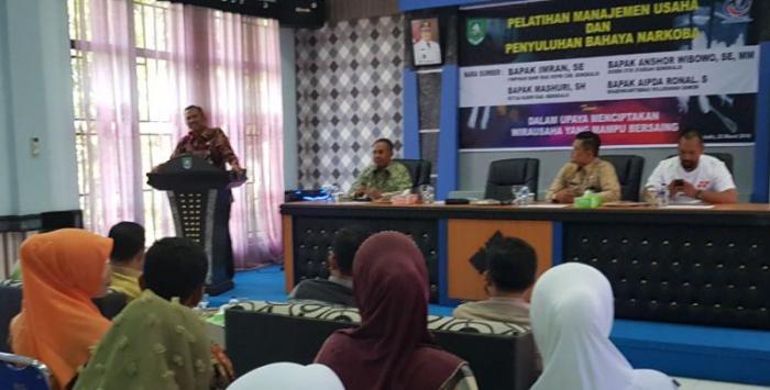 Permkab Apresiasi Lurah Damon Gelar Pelatihan Manajemen Usaha dan Penyuluhan Narkoba