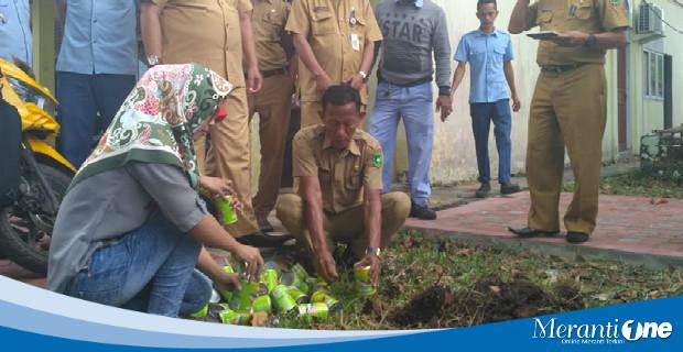 Puluhan Kaleng Sarden 'Dikubur' di Selatpanjang, Ternyata Ini Sebabnya