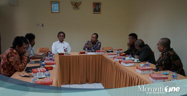 Gelar Pertemuan Dengan BRG dan Peneliti UGM, Ini Yang Dibahas Bupati Meranti