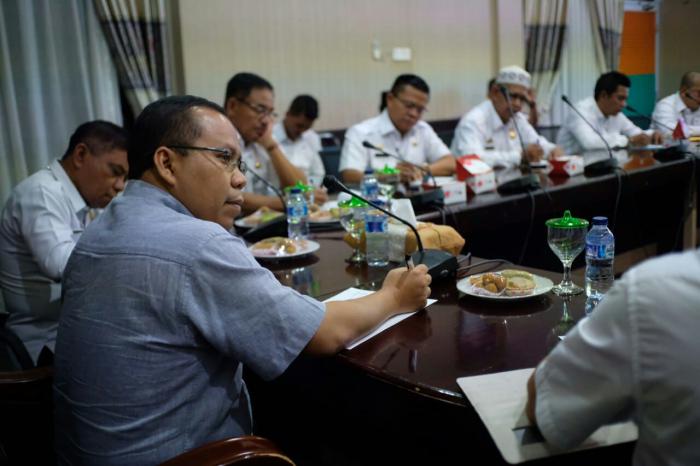 Bupati Pimpin Rapat Revitalisasi Pasar Modern, Tingkatkan Pelayanan Pasar Melalui Peningkatan Fasilitas