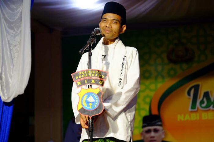 Hadiri Peringatan Isra Mi'raj yang Ditaja Polresta Pekanbaru, Ini Tausyiah Ustad Abdul Somad