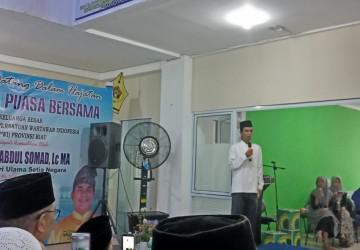 Buka Puasa Bersama PWI Riau, UAS Doakan Para Wartawan Masuk Surga