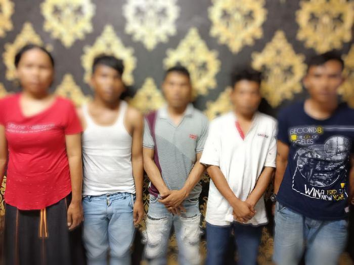 Kasus Narkoba, Polisi Amankan 4 Laki-laki dan 1 Perempuan di Siak