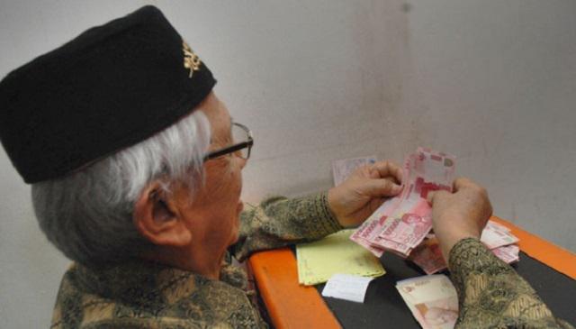 Alhamdulillah, Pensiunan PNS Dapat THR dari Pemerintah