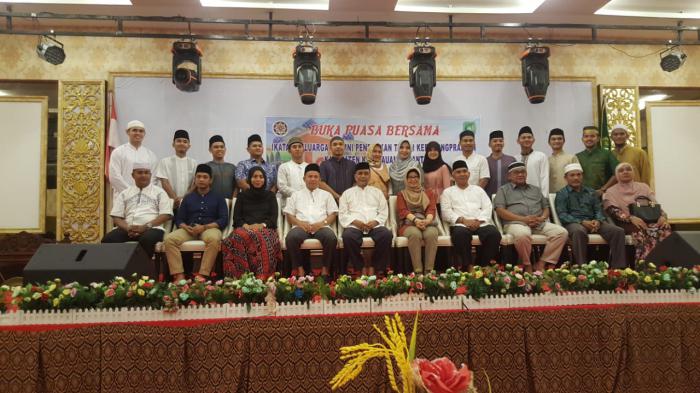 Eratkan Silaturahmi, Alumni IPDN Se-Meranti Buka Puasa Bersama