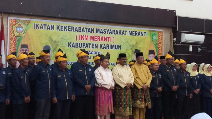 Bupati Irwan Hadiri Pelantikan Pengurus IKM Meranti Karimun Periode 2017-2022