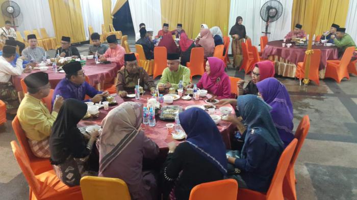 Wabup dan Rombongan Pemkab Meranti Open House ke Rumah Plt Gubri dan Forkopimda Riau