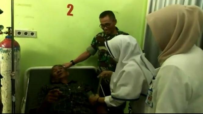Inilah Cerita Kakek Mustafa Peminum Tinta Ungu di TPS