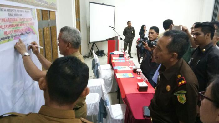 Wabup Buka Sosialisasi Imunisasi Measies Rubella dan Torc di Meranti