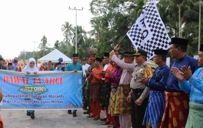 Wabup Lepas Pawai Ta'aruf MTQ X Meranti di Desa Semukut