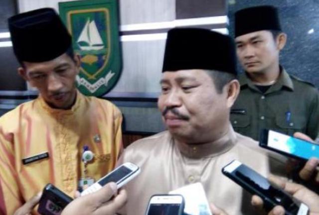Ngak Sabaran!.. Bupati Amril Tegaskan Pejabat Plt di SKPD Bengkalis Bakal Definitif, Asal..?  