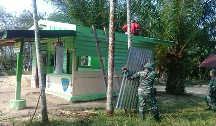 Sasaran Tambahan, Satgas TMMD Kodim Dumai Merehab Pos Kamling 